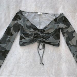 CAMO CROP TOP